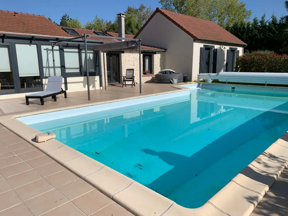Rénovation complete d une piscine - liner et terrasse - hydrobulles - 00001